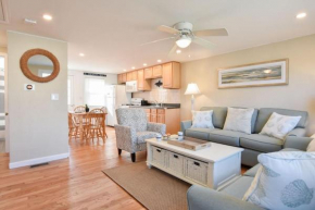 Mins to Beach & Town Great Outdoor Space